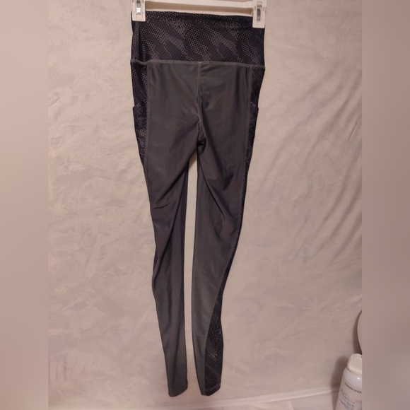 Kids Athletic Leggings in Black and Gray - Picture 6 of 6